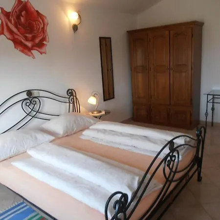 Liet 9- By Interhome Apartman